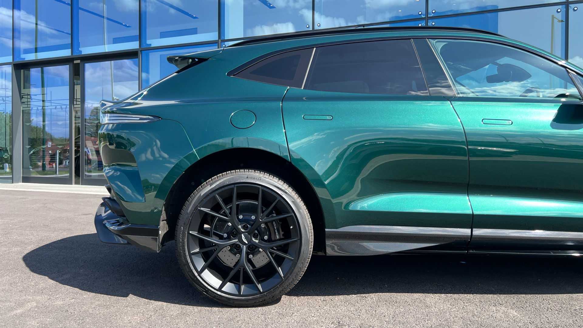 Aston Martin DBX