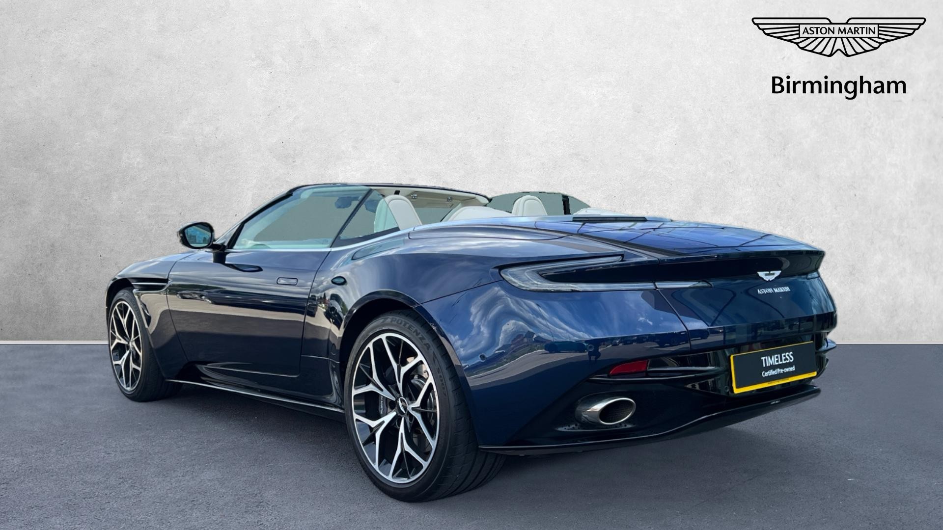 Aston Martin DB11