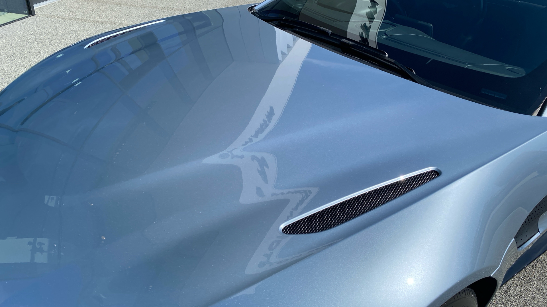 Aston Martin Vantage