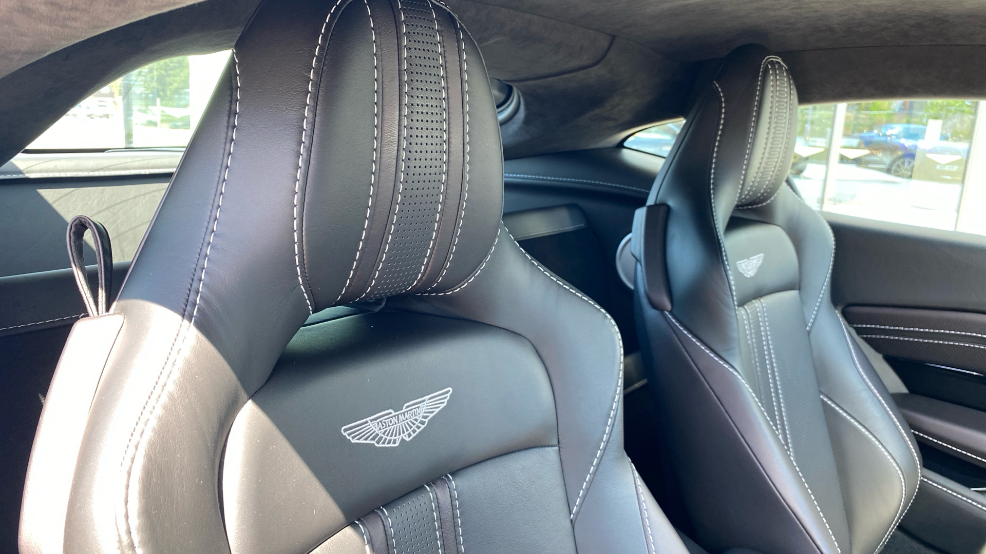 Aston Martin Vantage