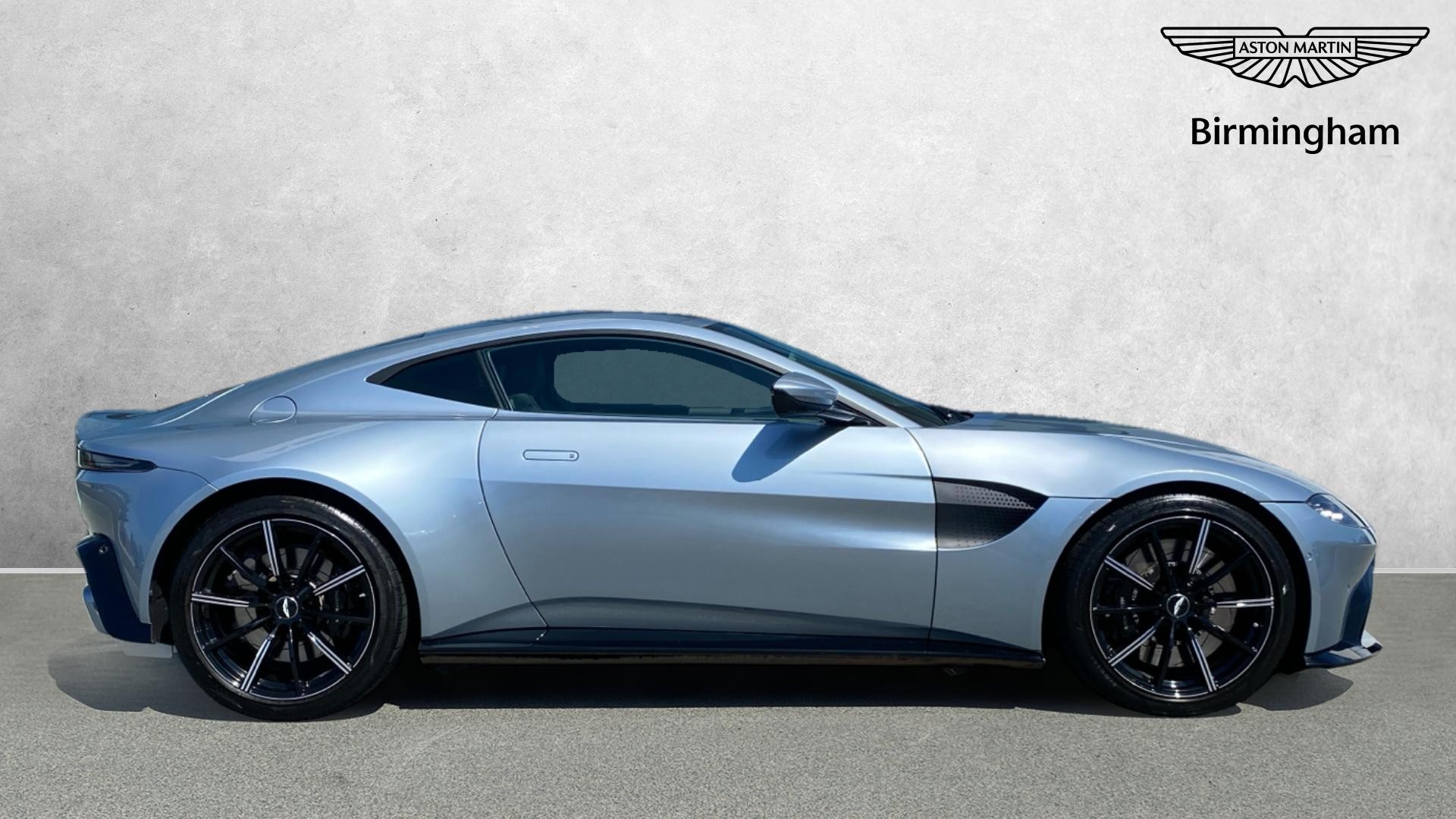 Aston Martin Vantage