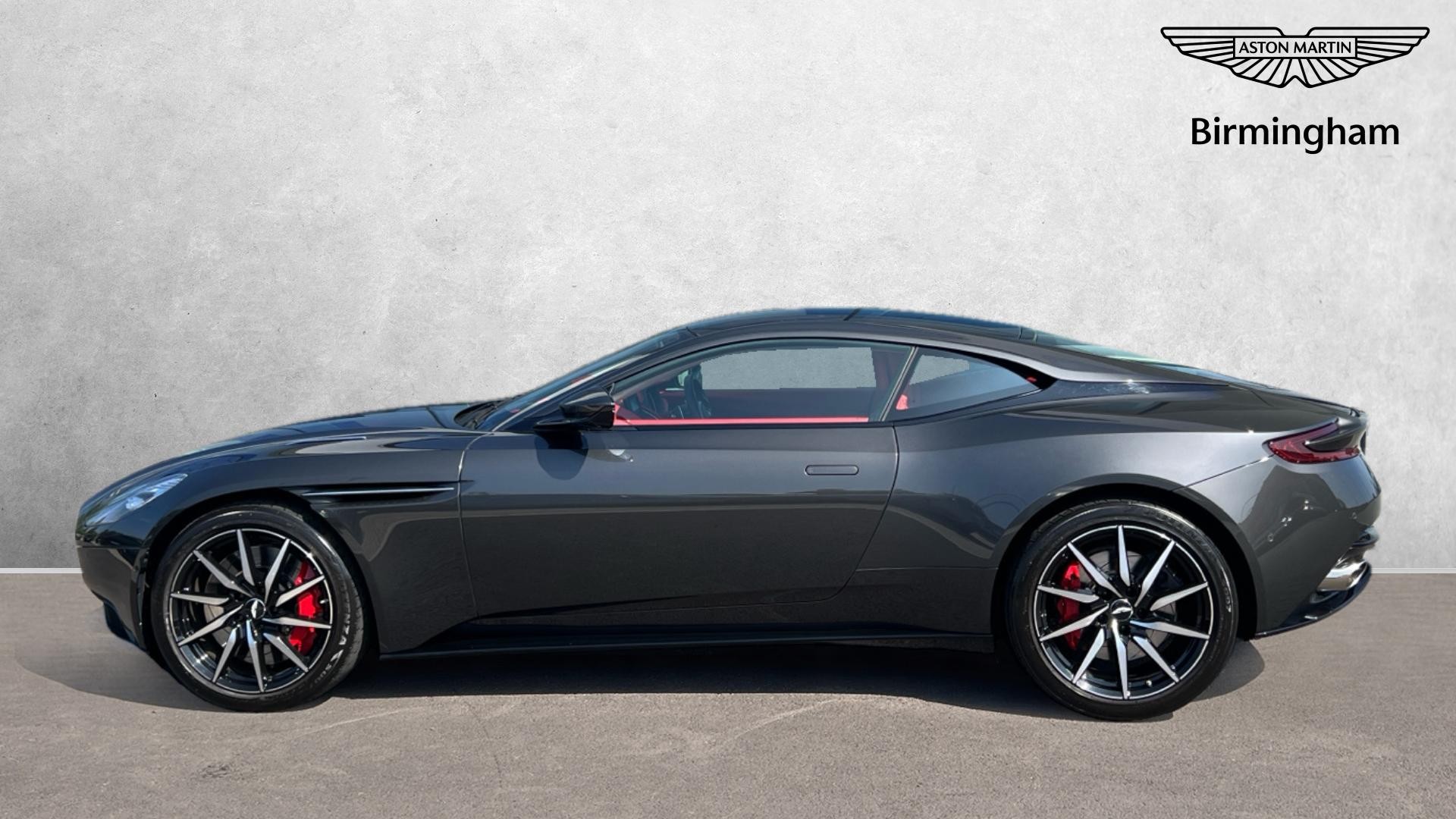 Aston Martin DB11