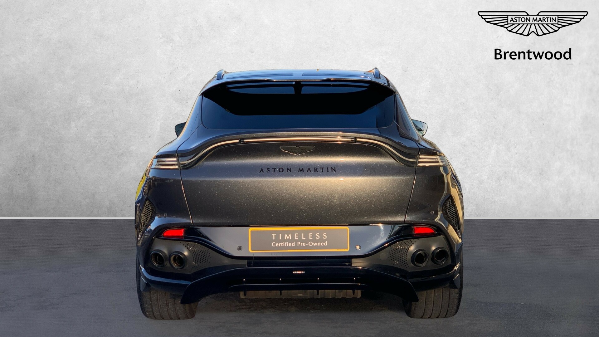 Aston Martin DBX