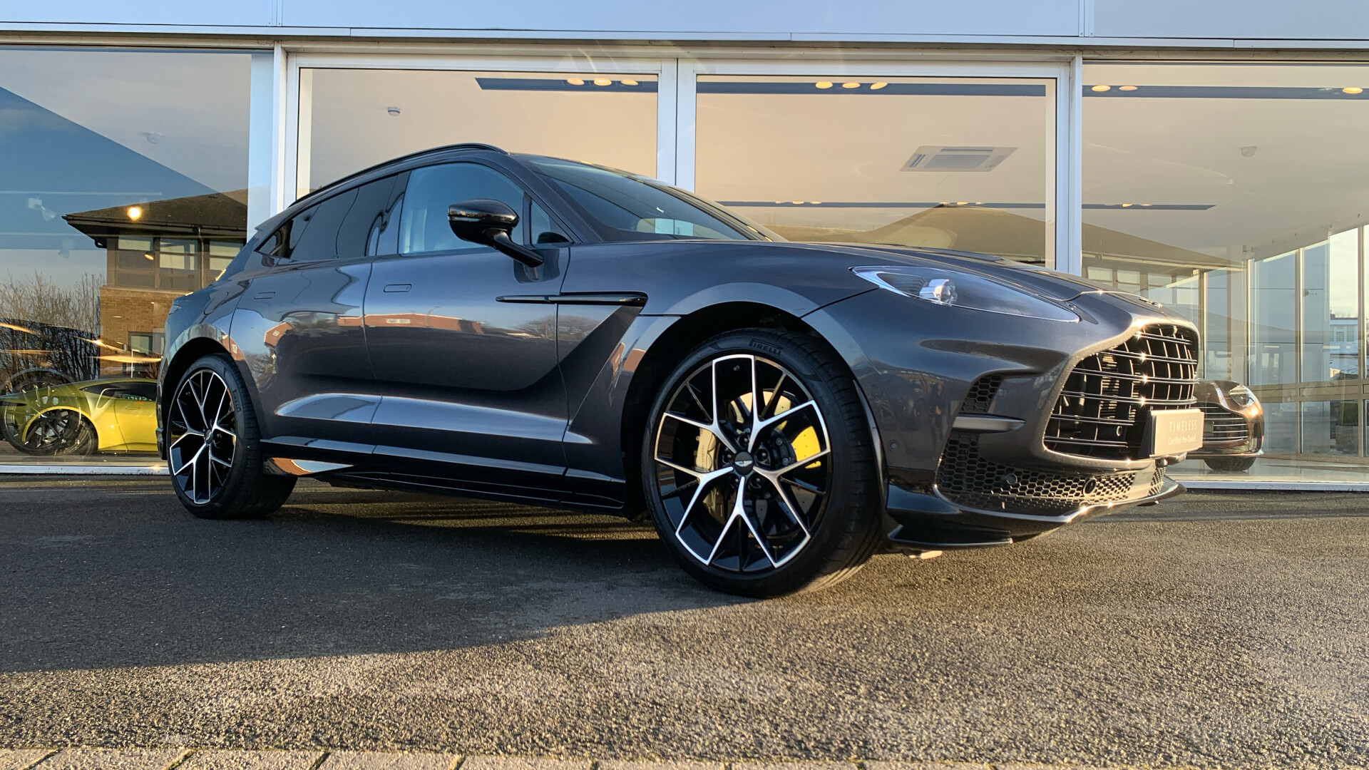 Aston Martin DBX