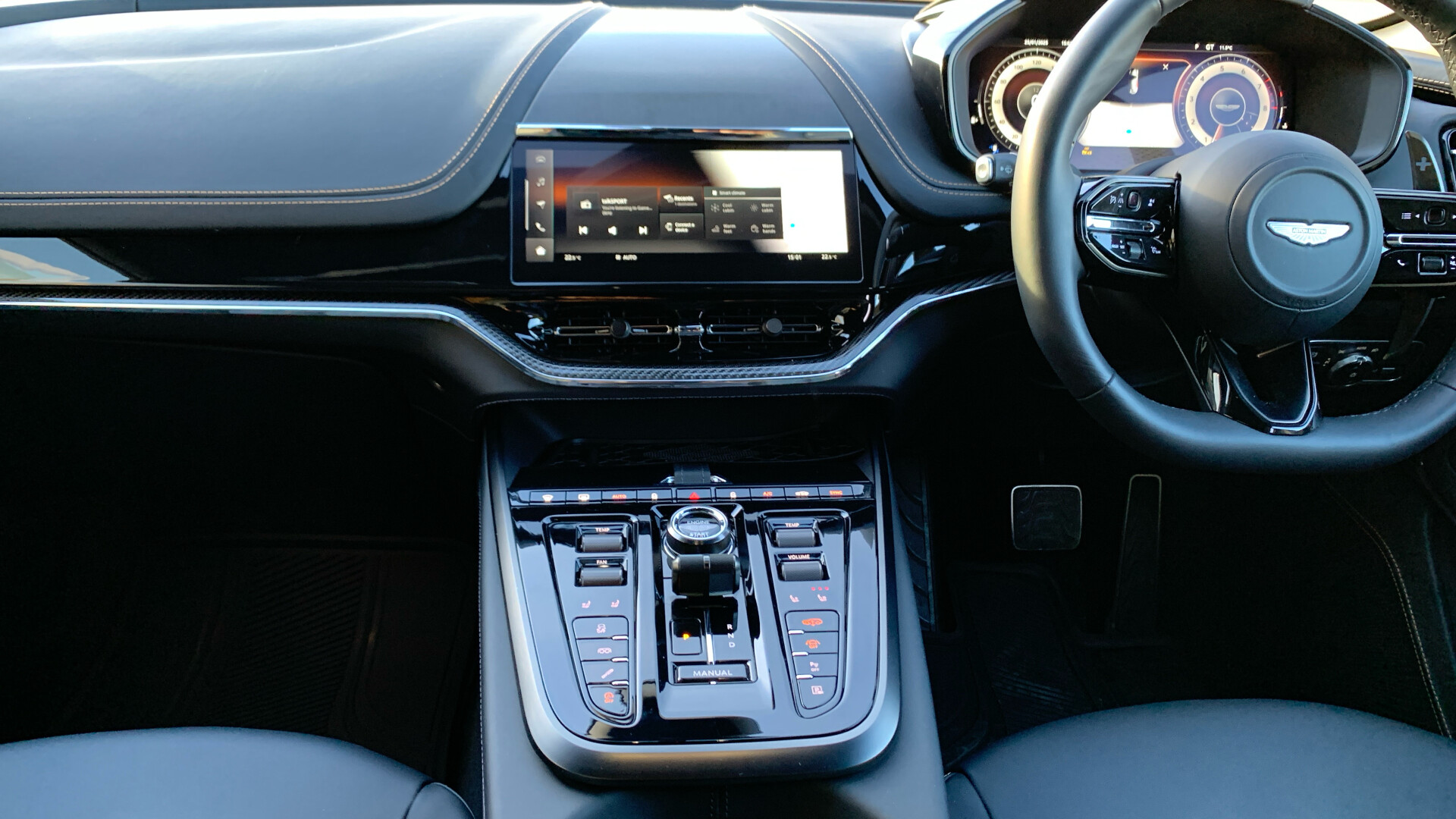 Aston Martin DBX