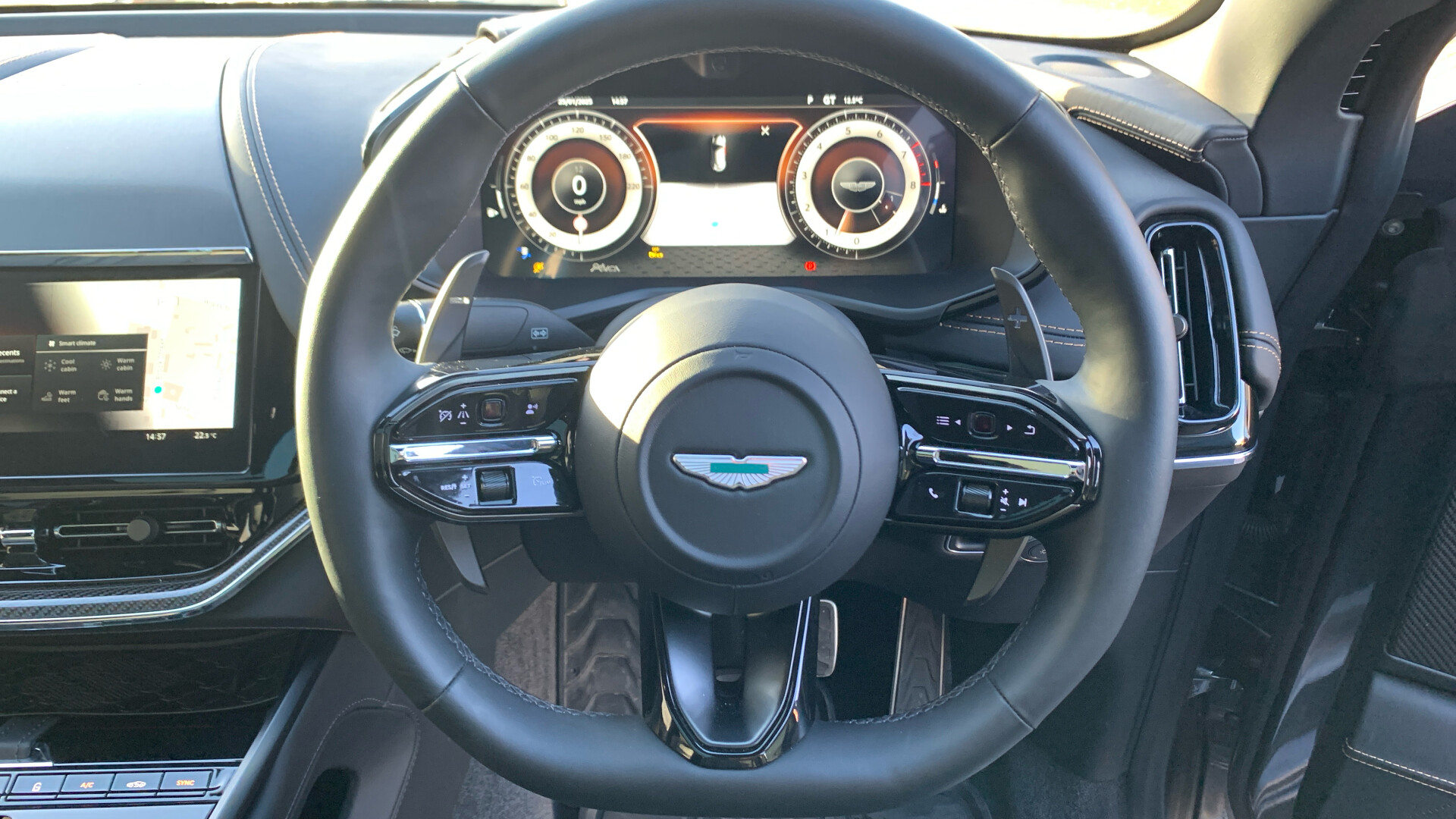 Aston Martin DBX