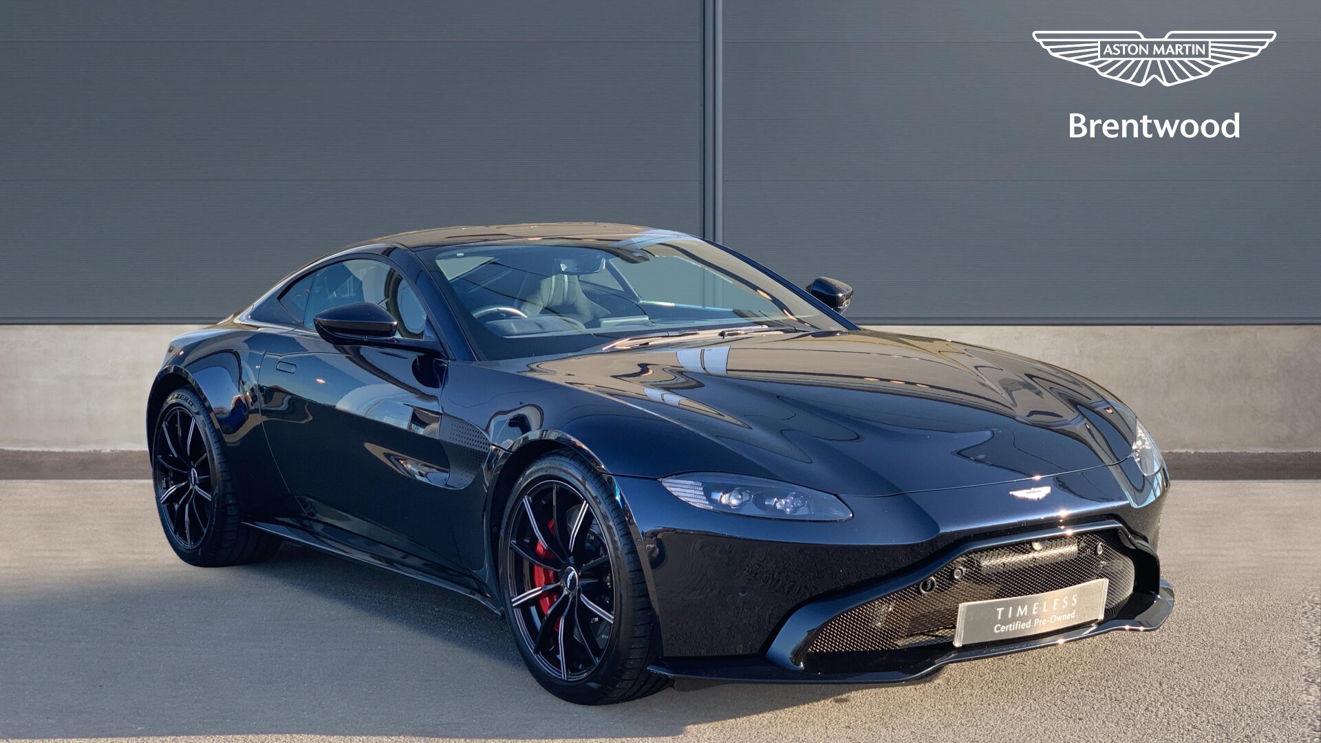 Aston Martin V8