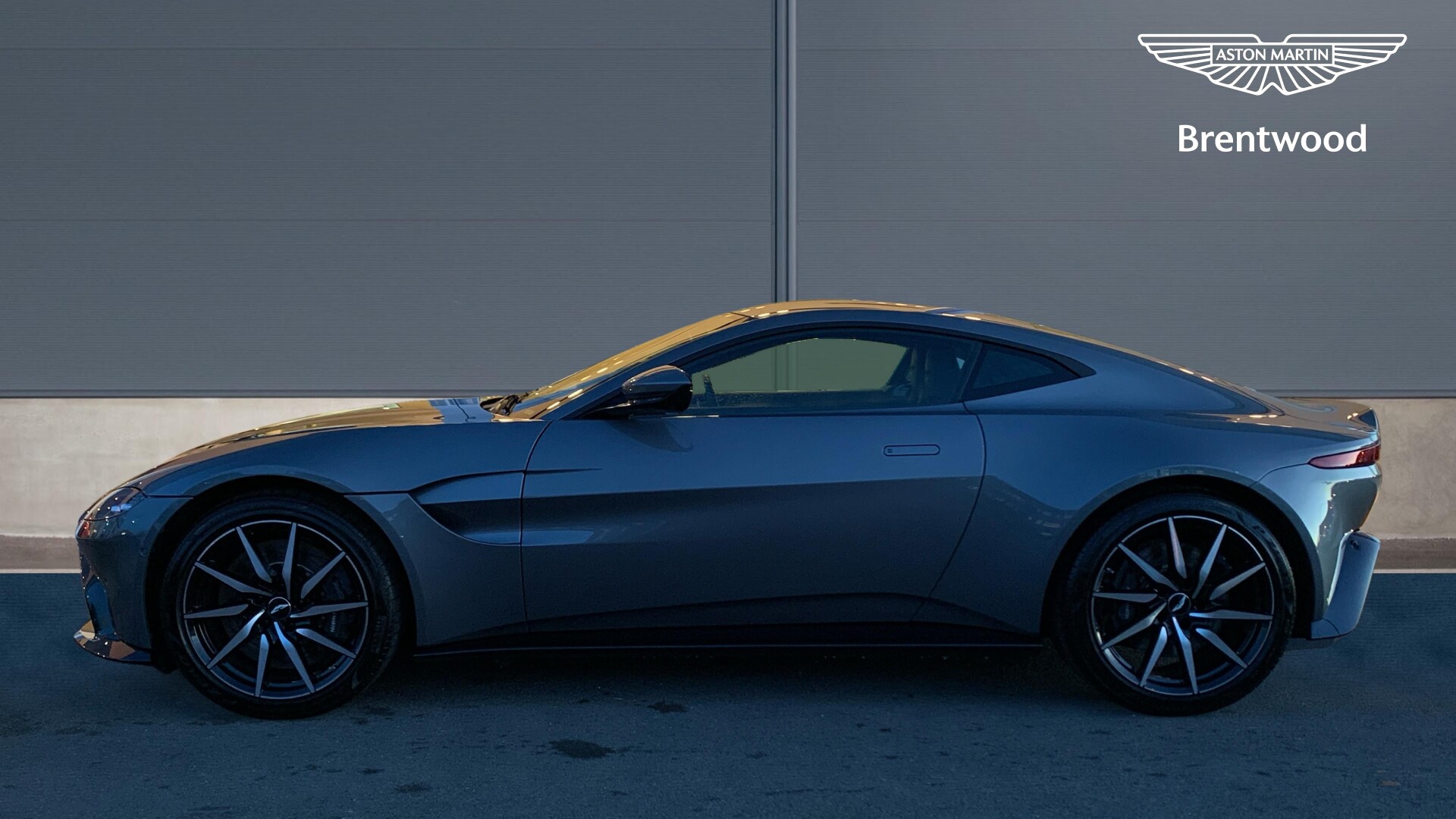 Aston Martin Vantage