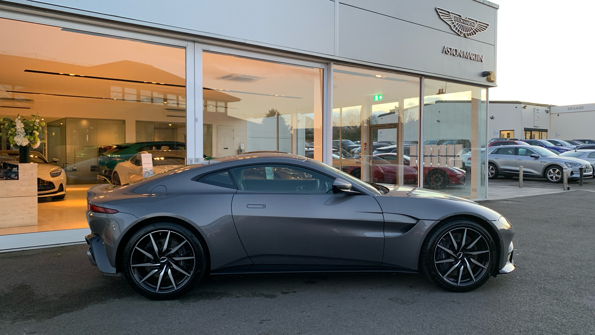 Aston Martin Vantage