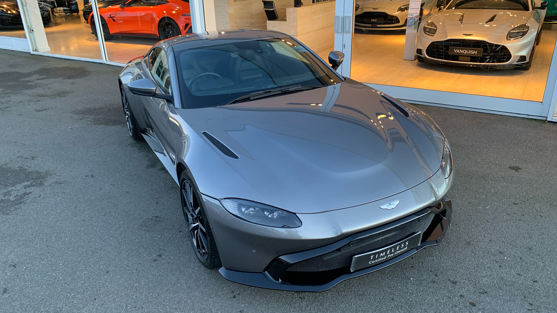 Aston Martin Vantage