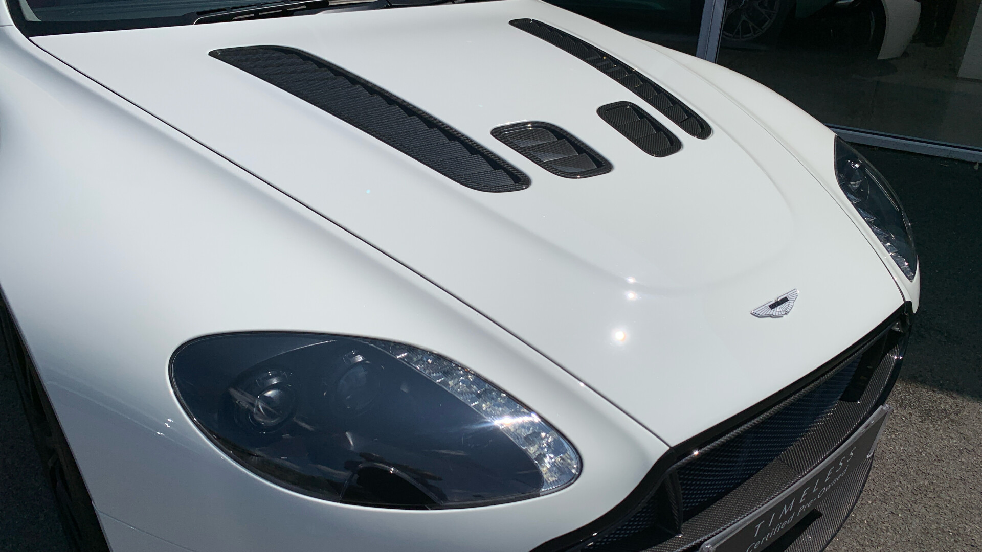 Aston Martin Vantage