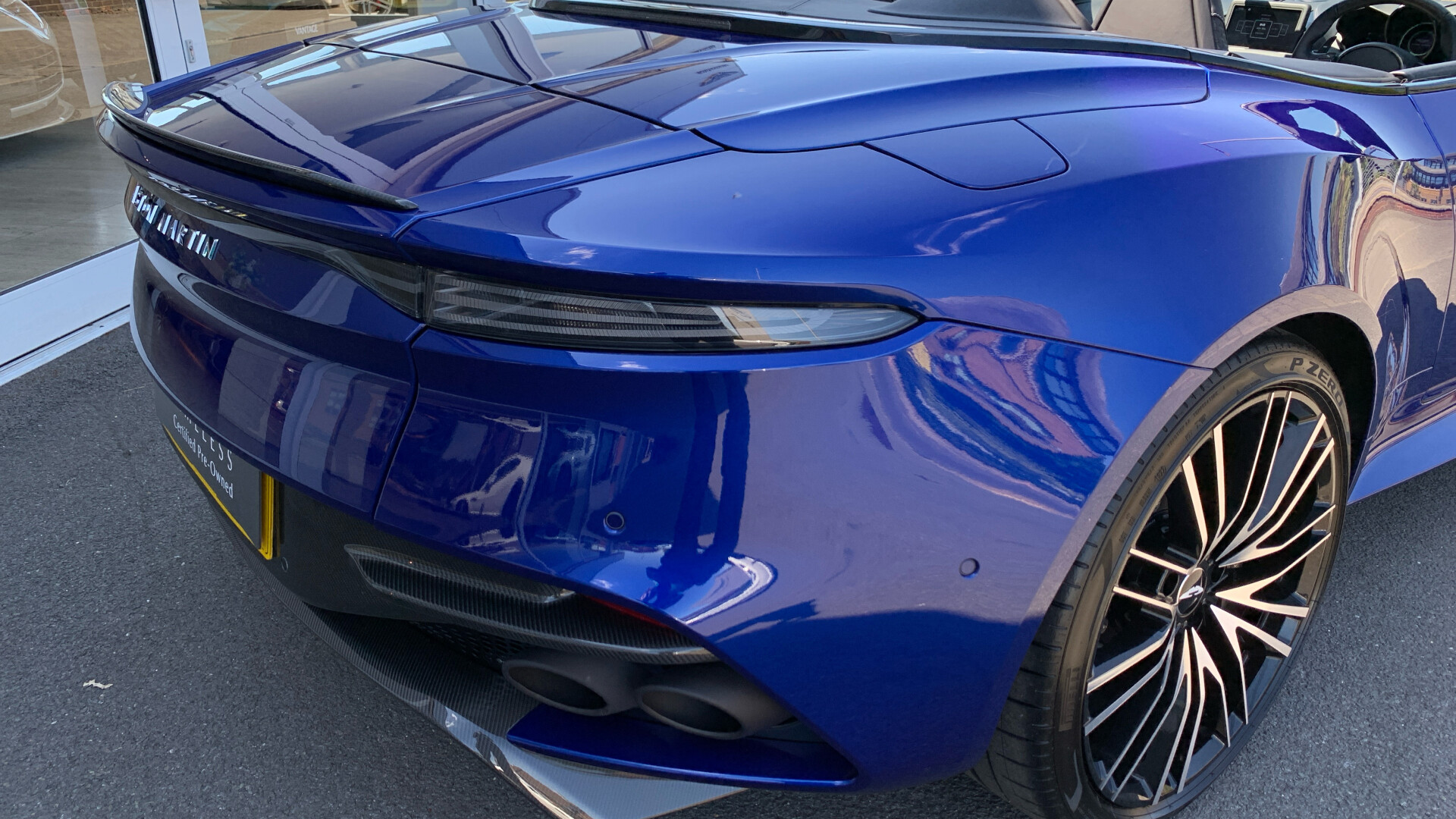 Aston Martin DBS