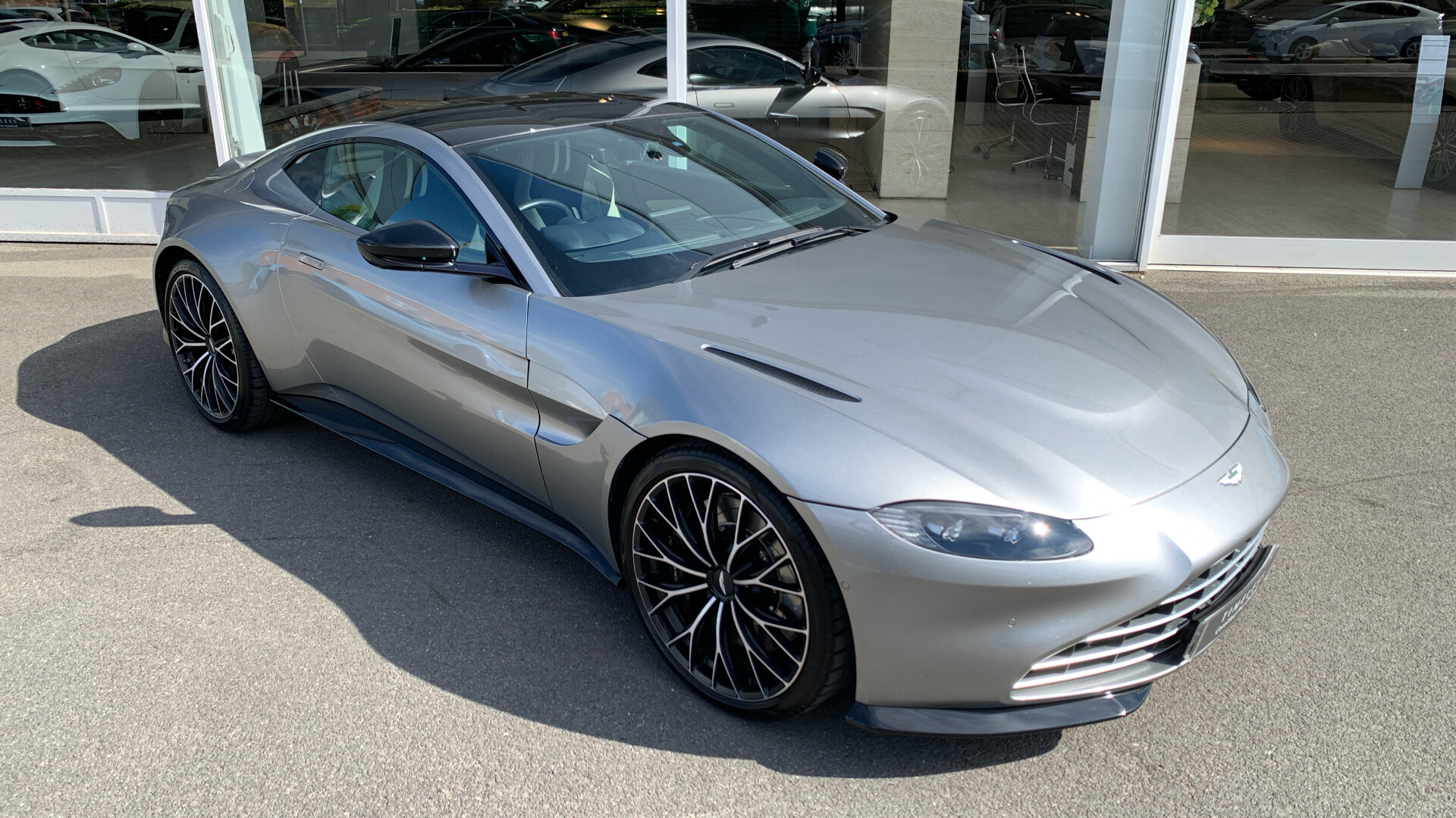 Aston Martin Vantage