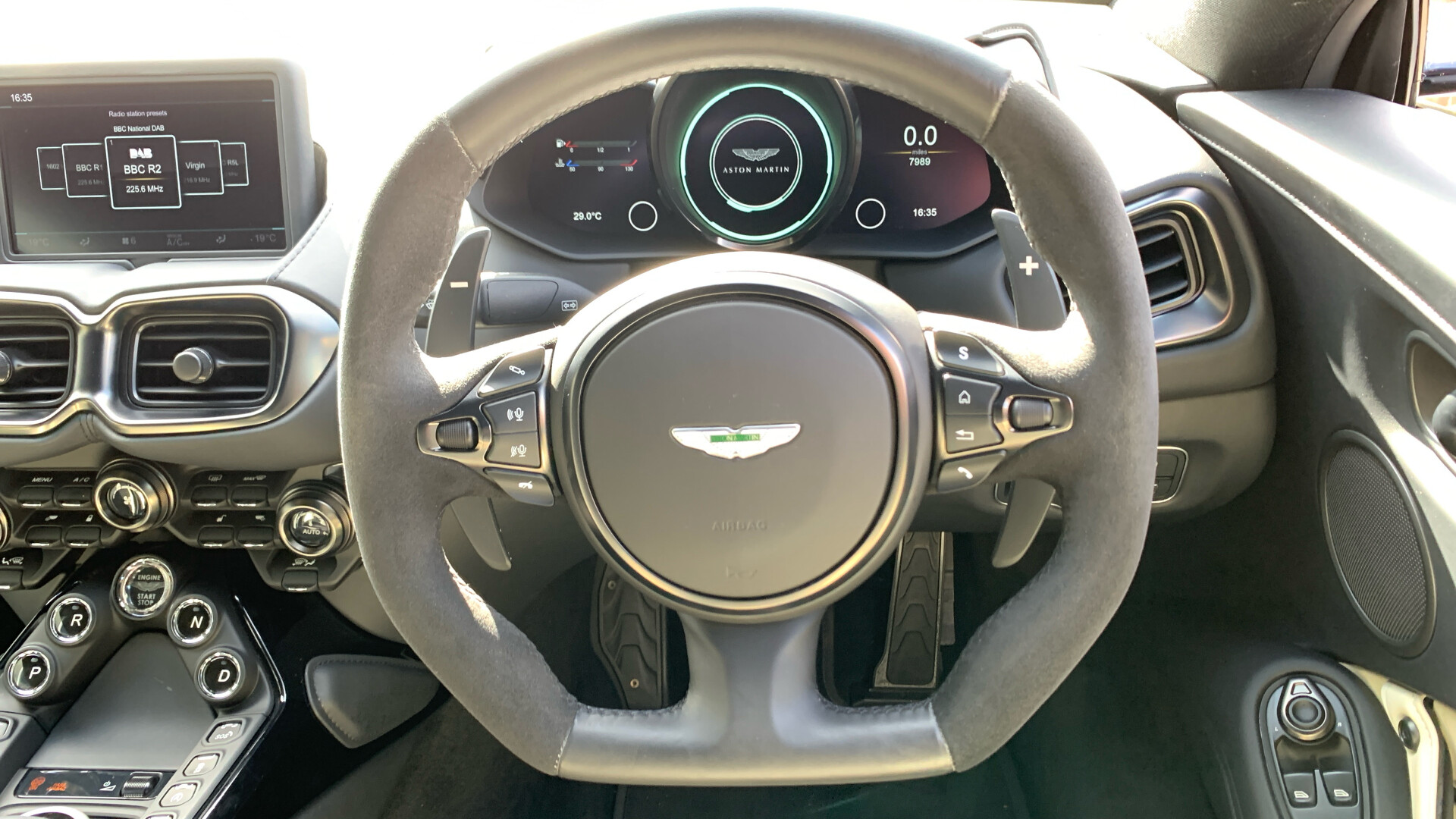 Aston Martin Vantage