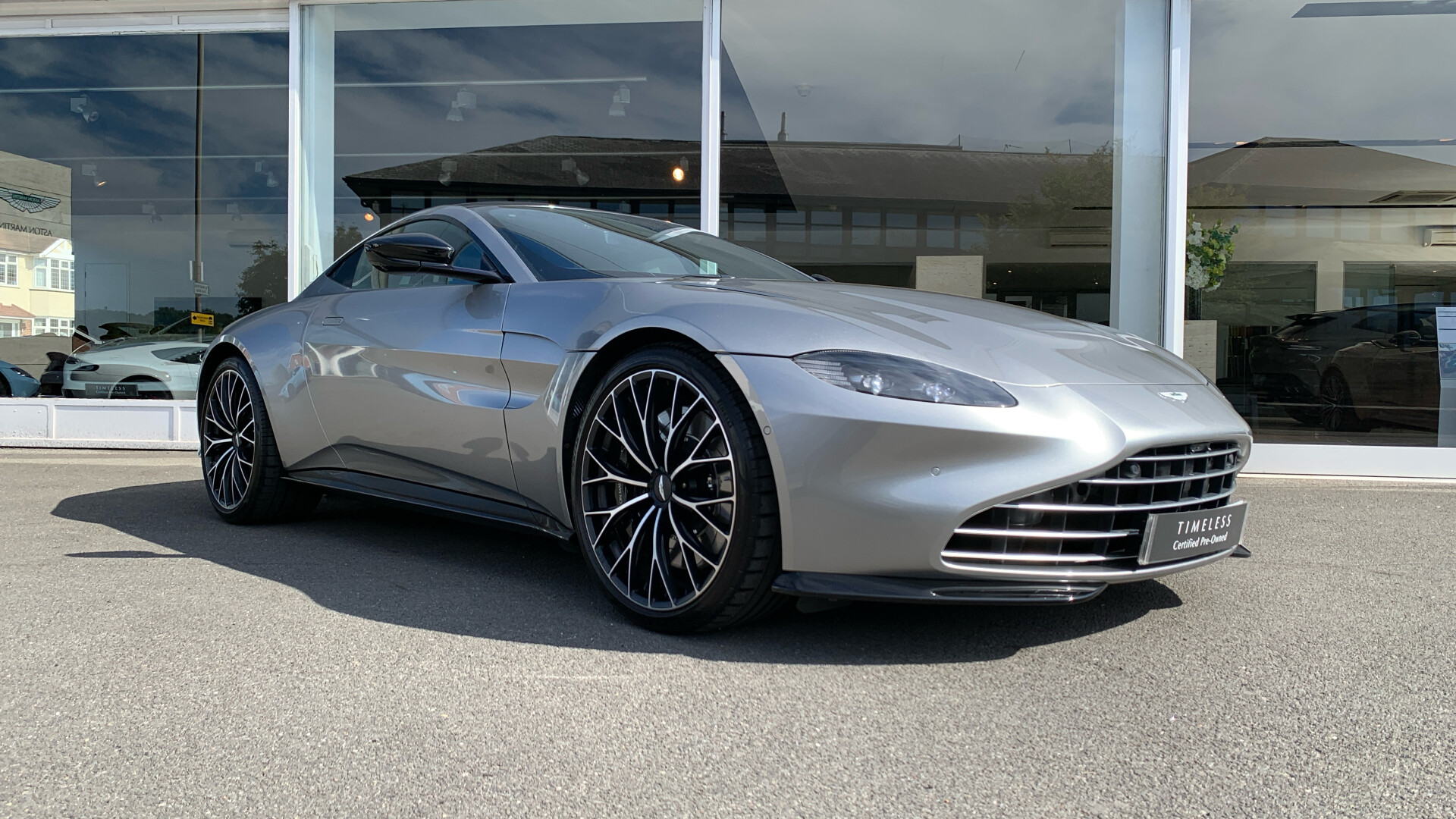 Aston Martin Vantage