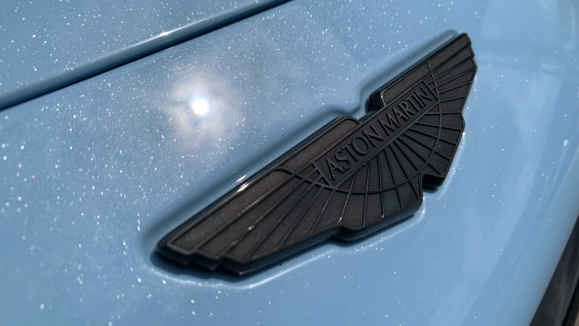 Aston Martin Vantage