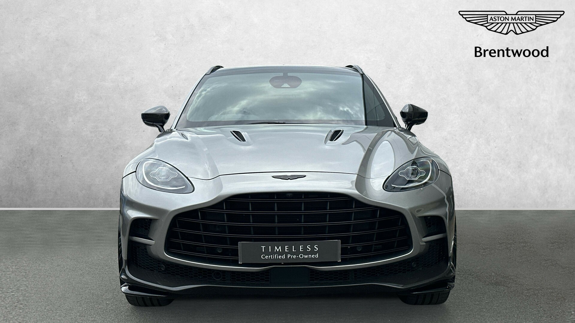 Aston Martin DBX