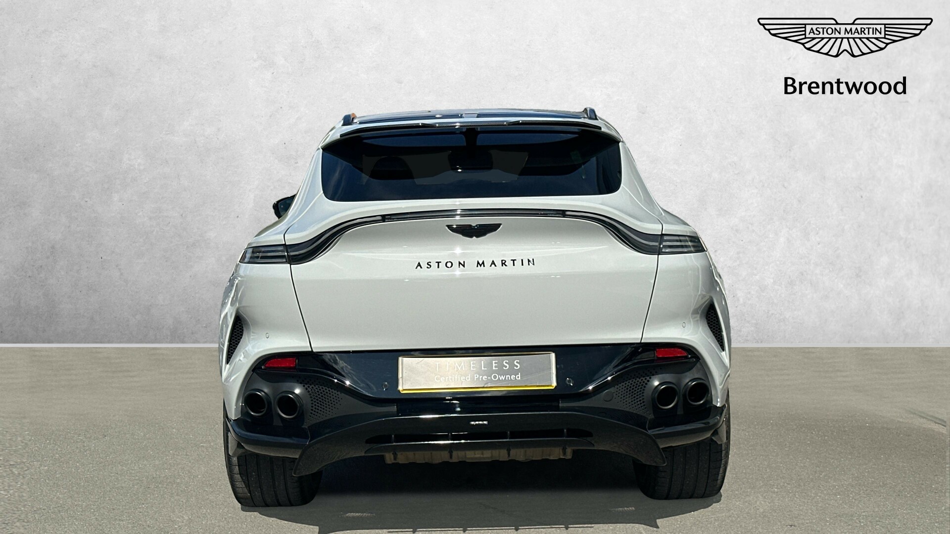 Aston Martin DBX
