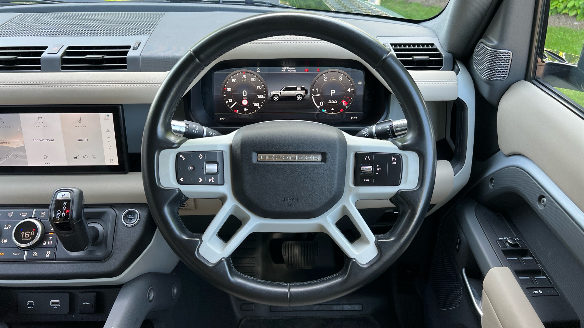 Land Rover Defender