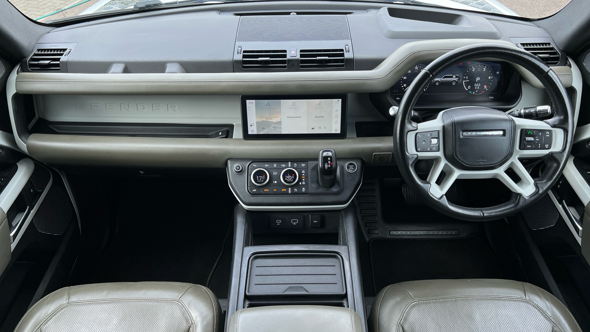 Land Rover Defender