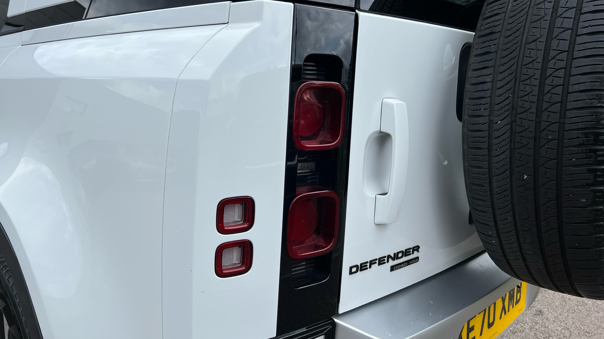 Land Rover Defender