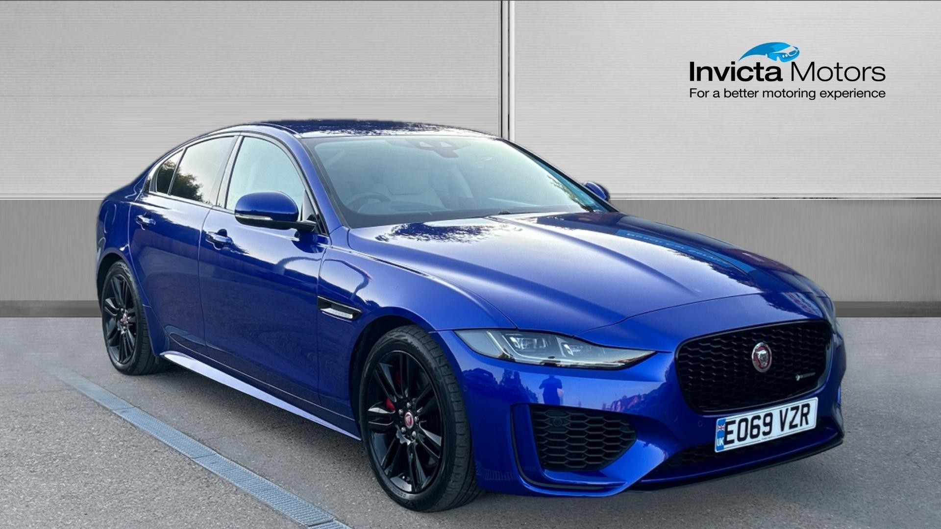 Jaguar XE