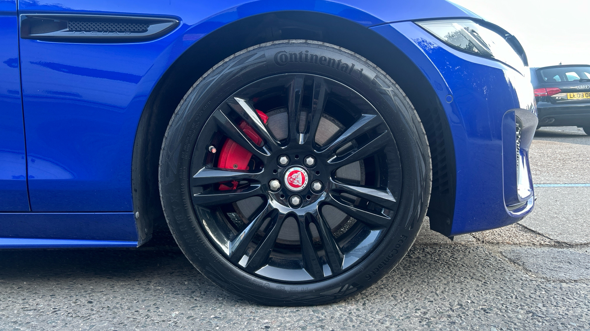 Jaguar XE