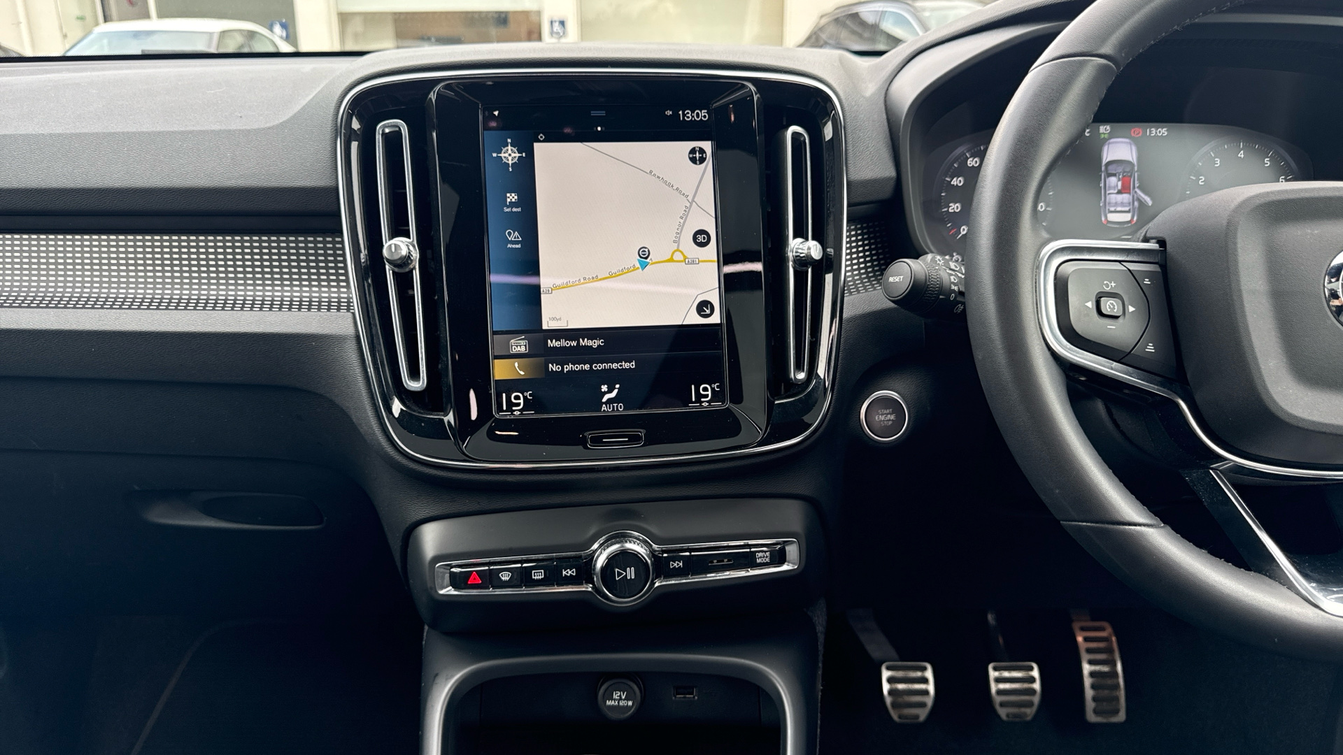Volvo XC40
