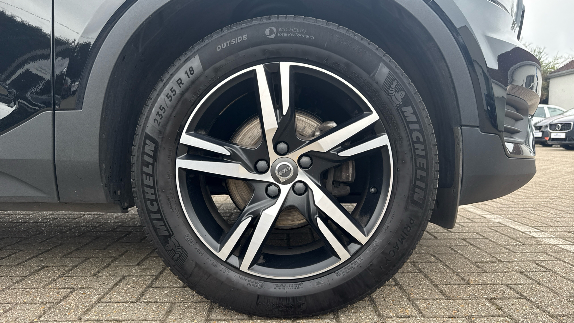 Volvo XC40