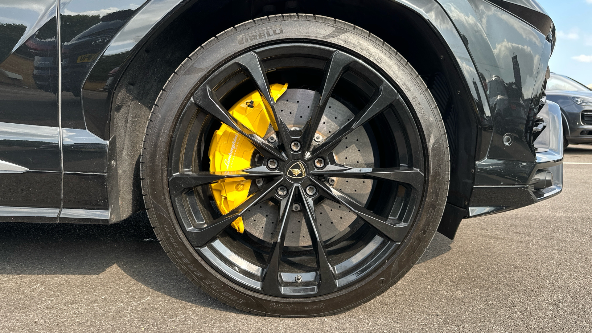 Lamborghini URUS