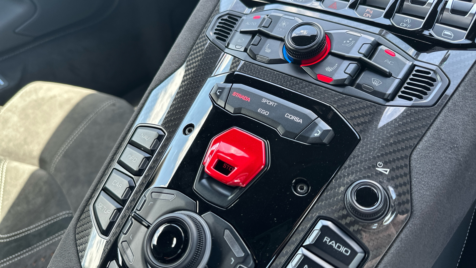 Lamborghini Aventador