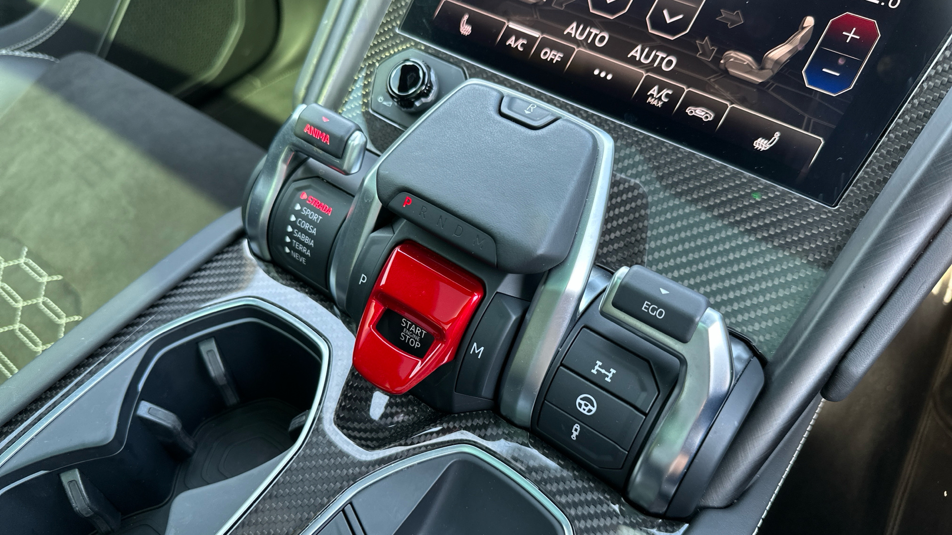 Lamborghini URUS