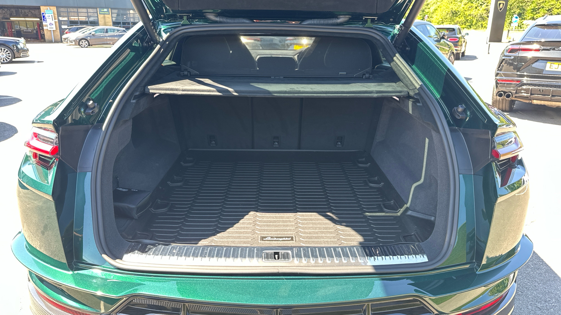 Lamborghini URUS