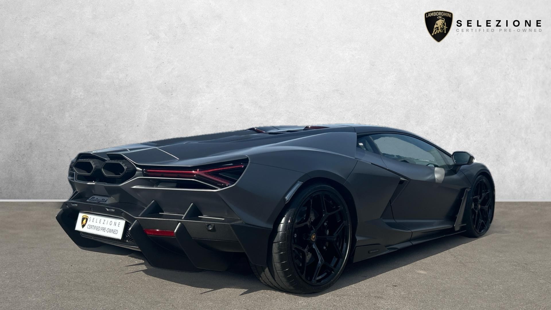 Lamborghini REVUELTO