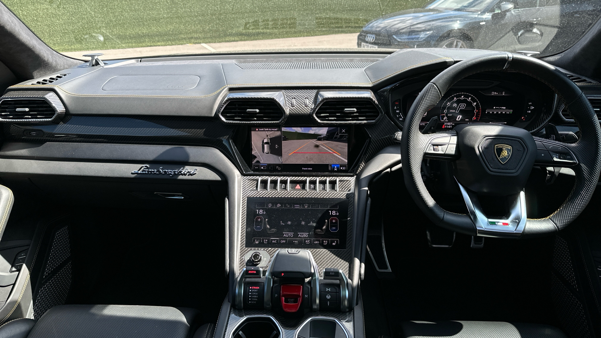 Lamborghini URUS