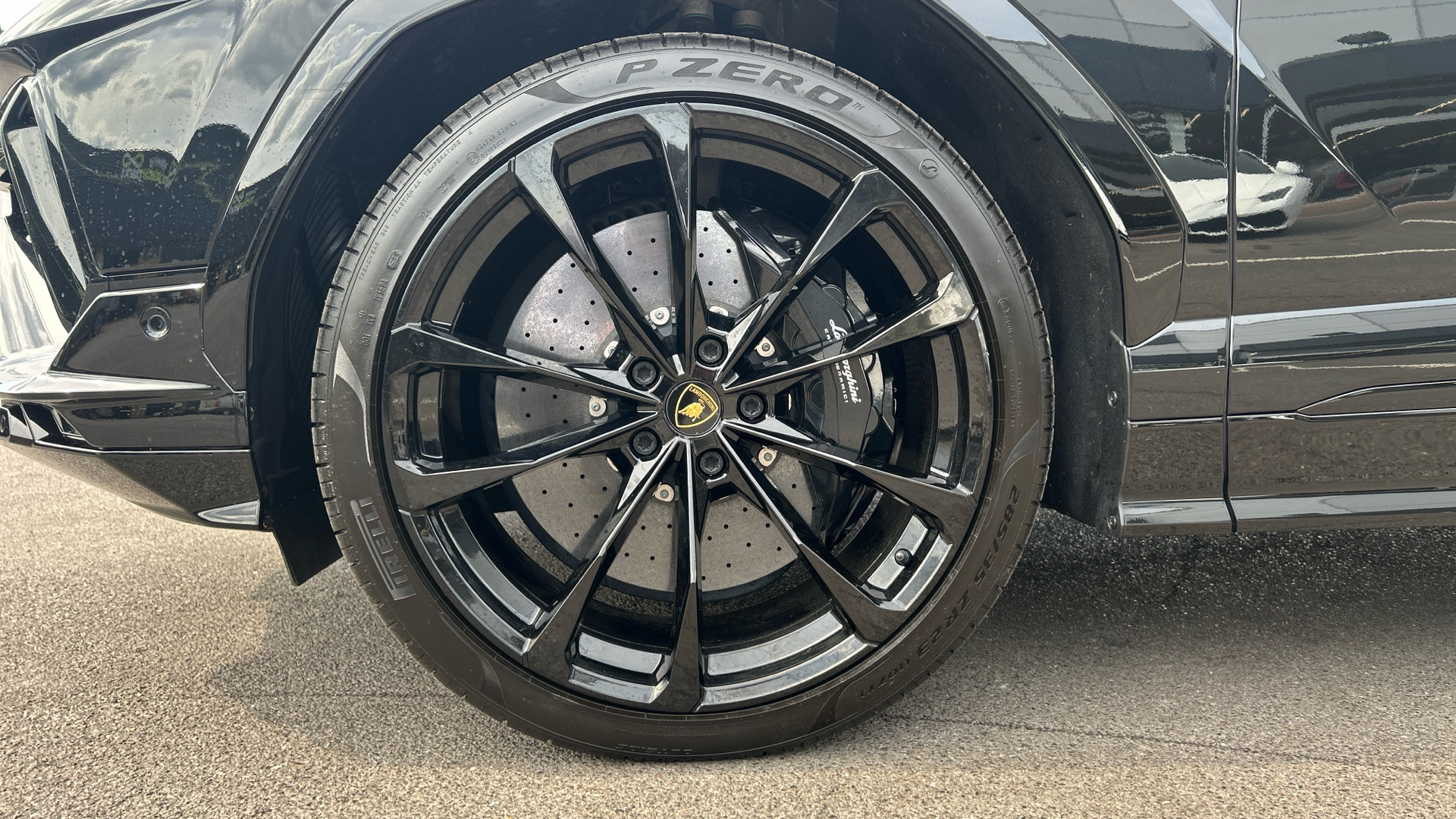 Lamborghini URUS