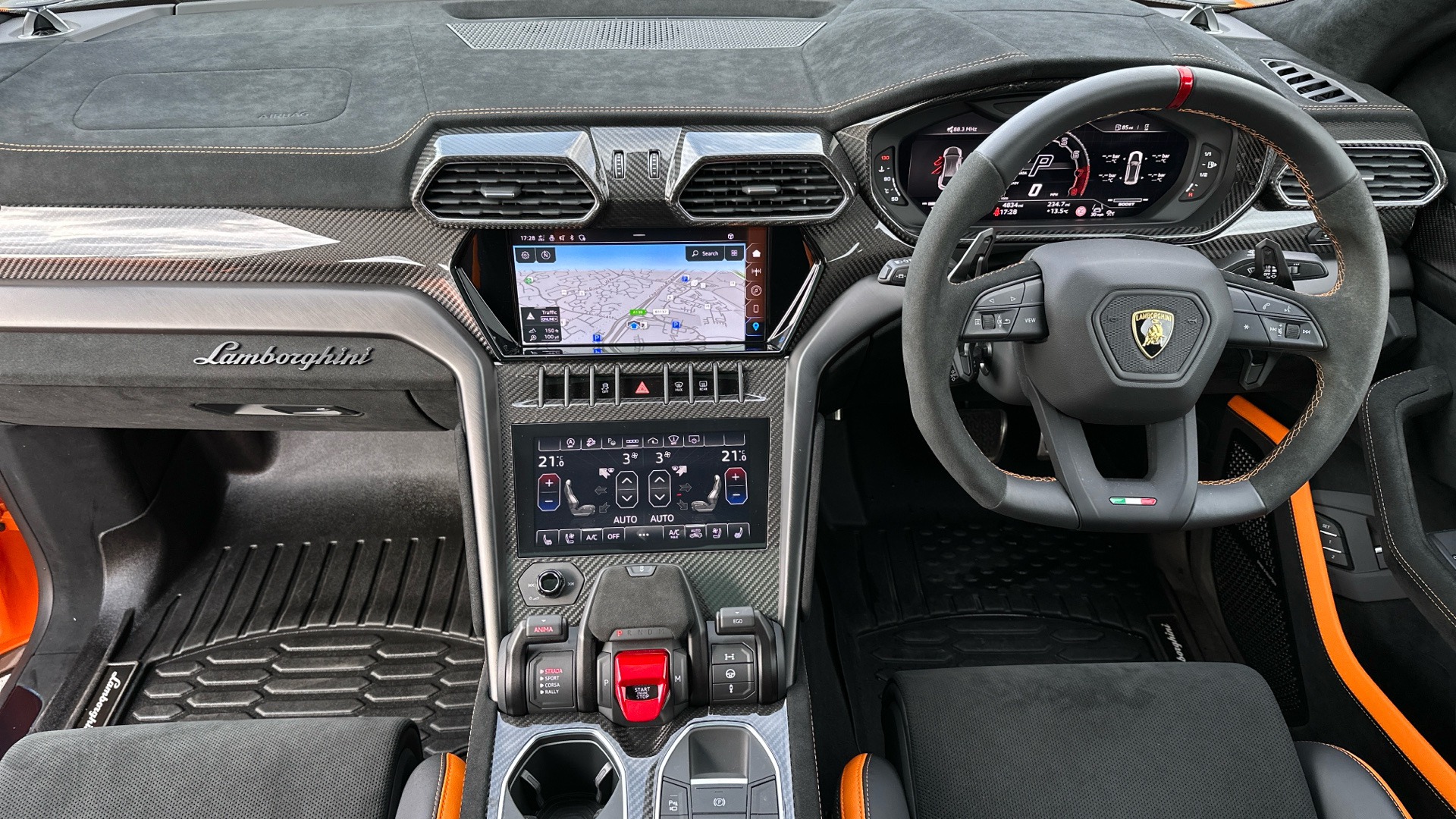 Lamborghini URUS