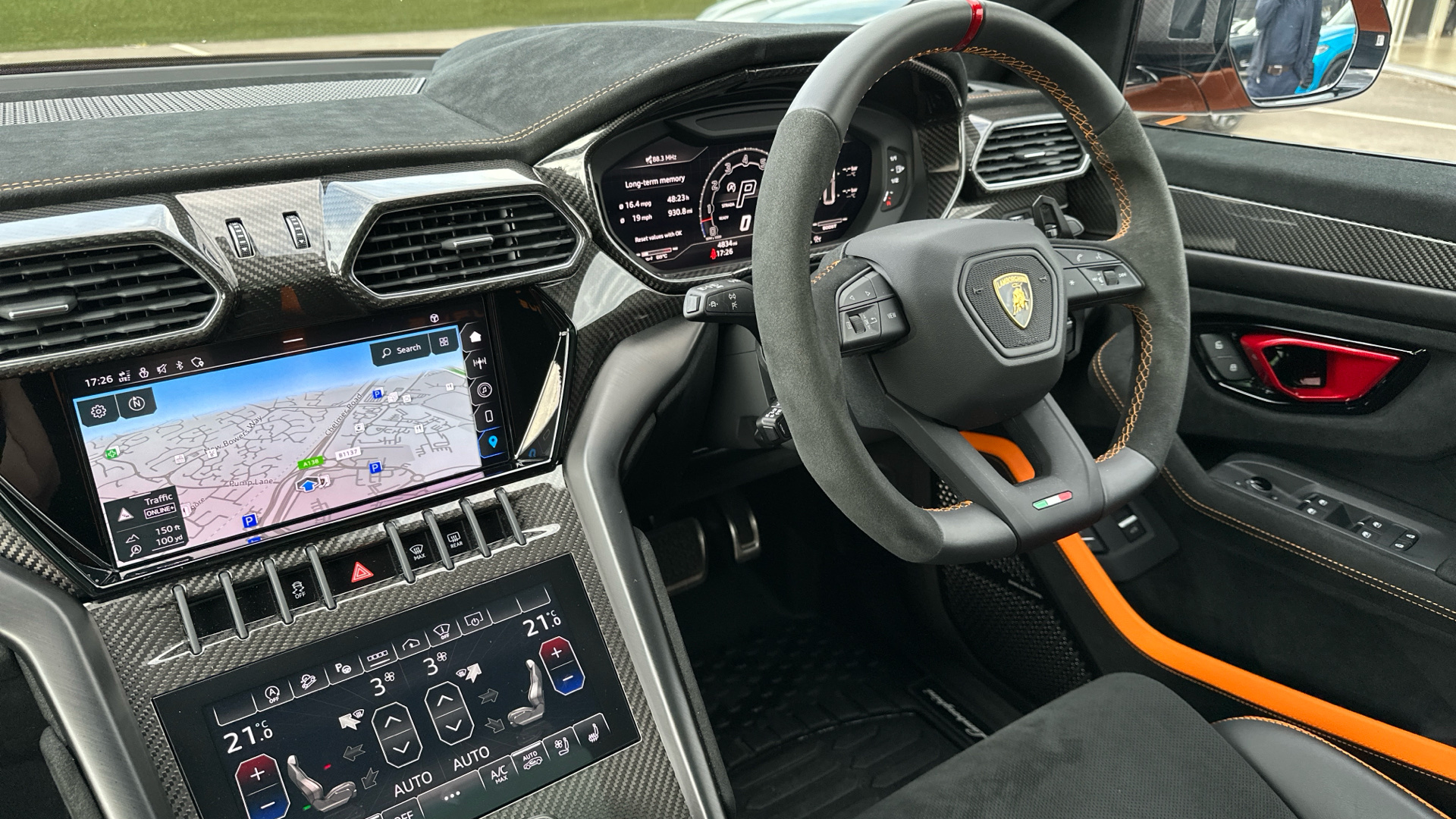 Lamborghini URUS