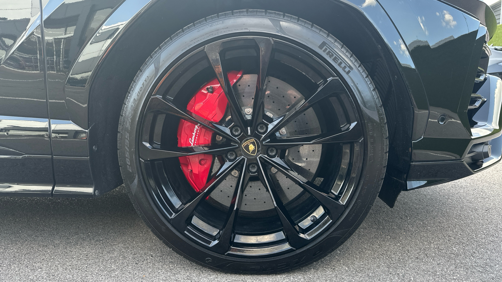 Lamborghini URUS