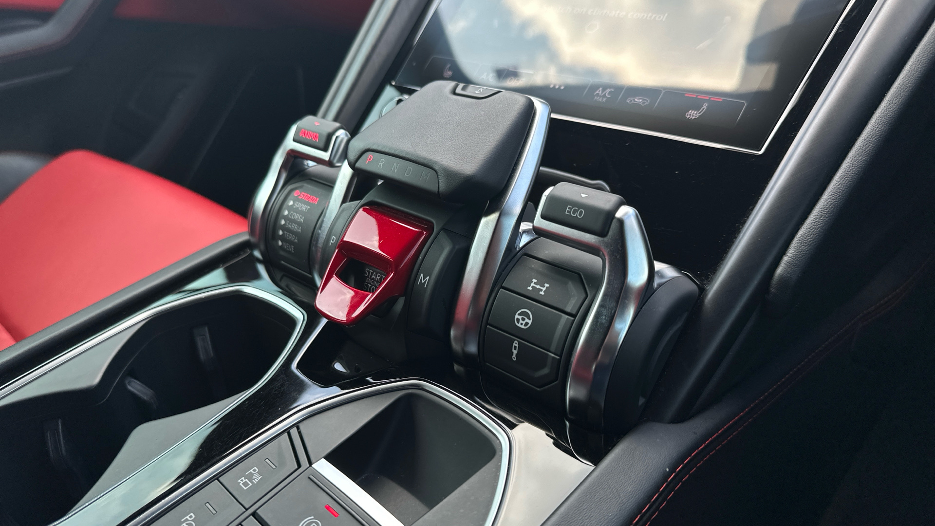 Lamborghini URUS