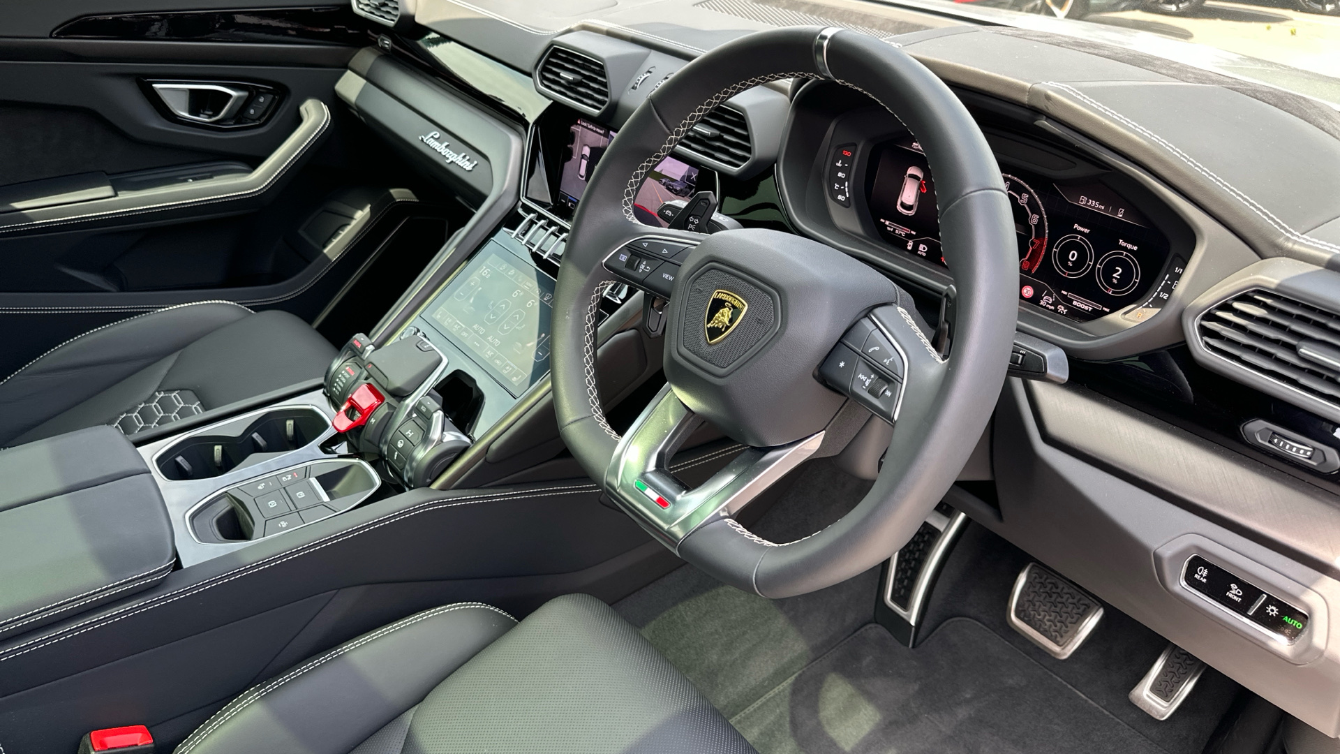 Lamborghini URUS