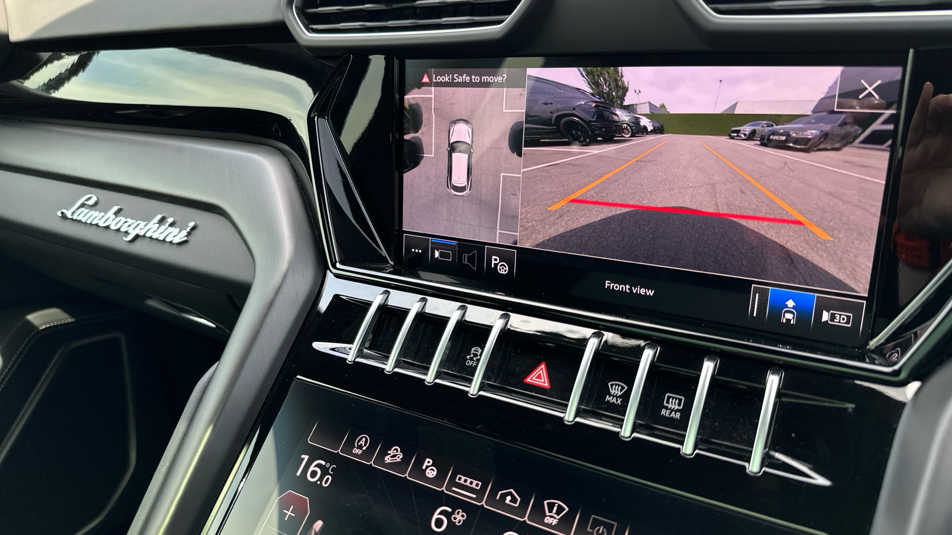 Lamborghini URUS