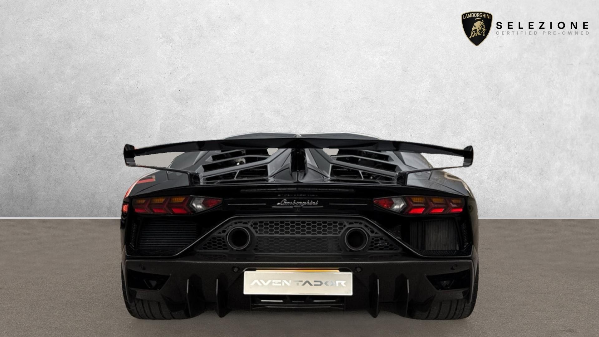 Lamborghini Aventador
