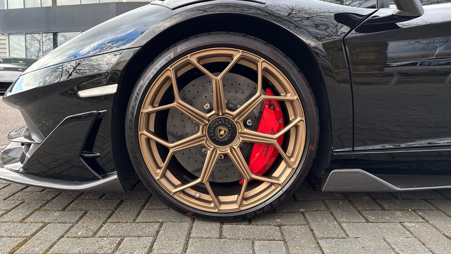 Lamborghini Aventador
