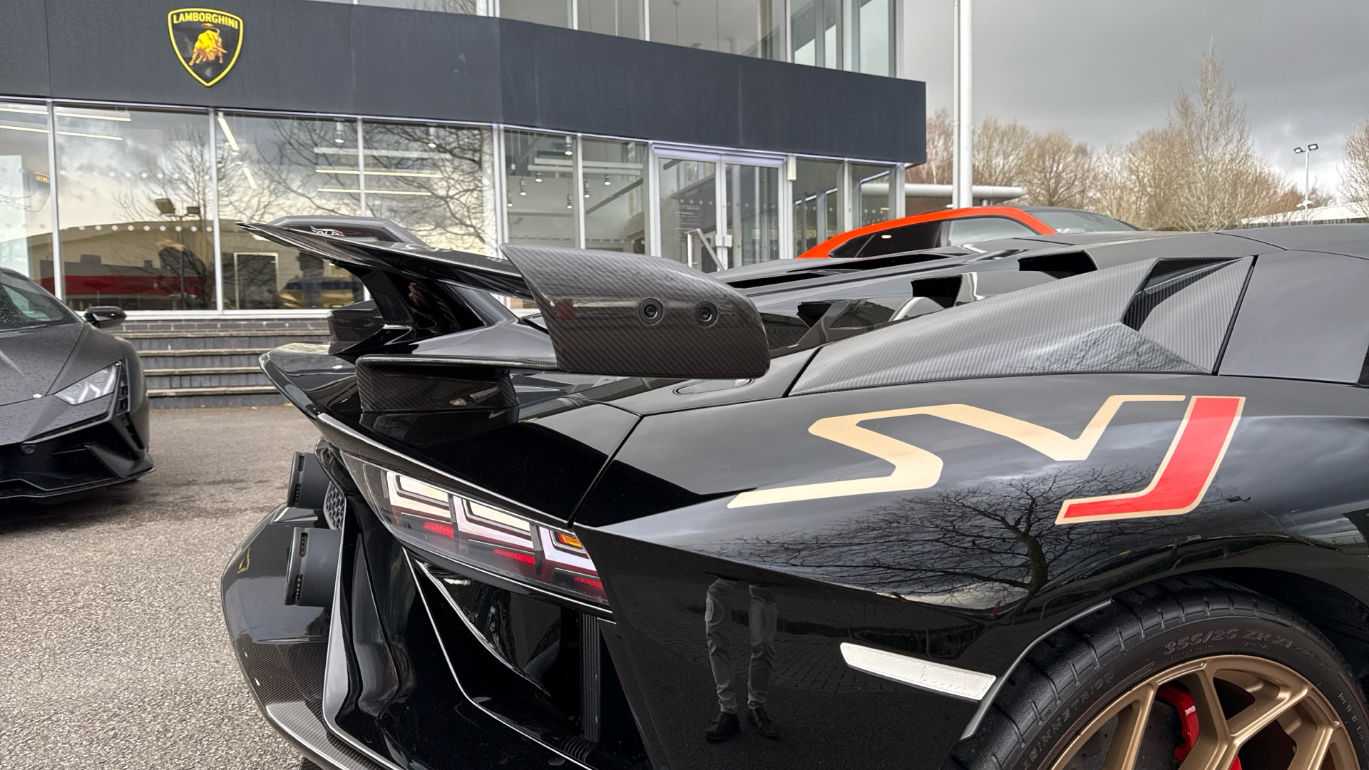 Lamborghini Aventador