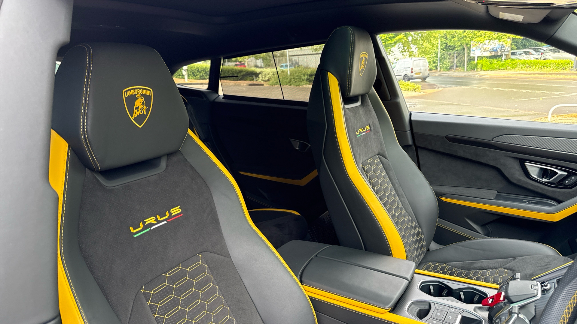 Lamborghini URUS