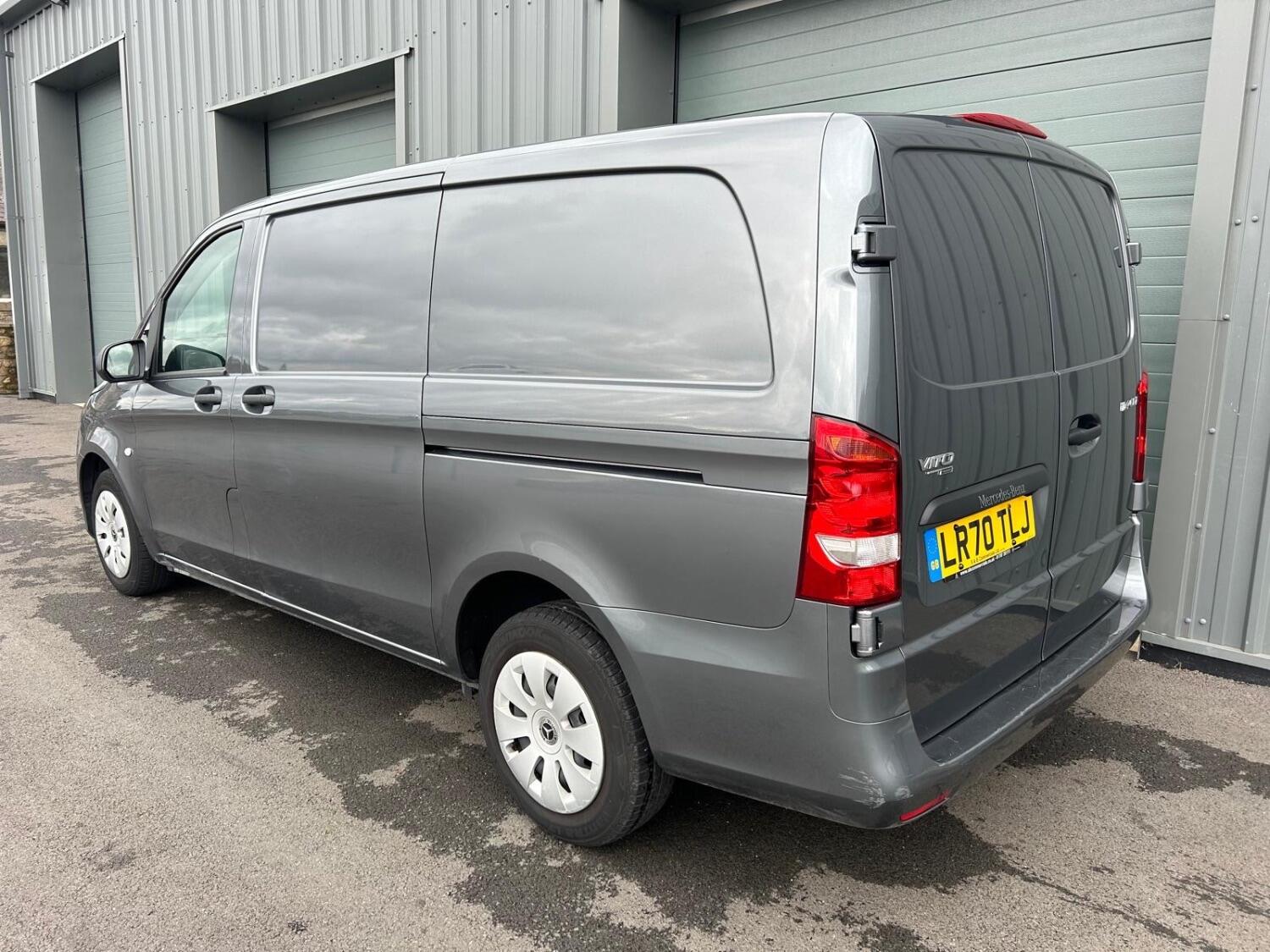 Mercedes Benz Vito