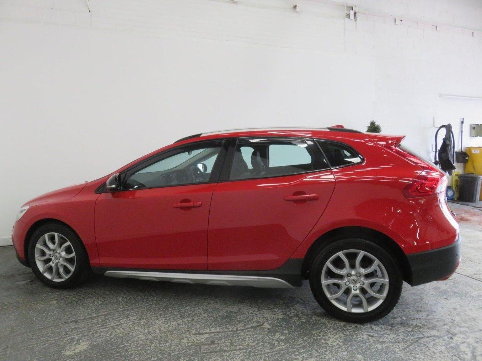 Volvo V40