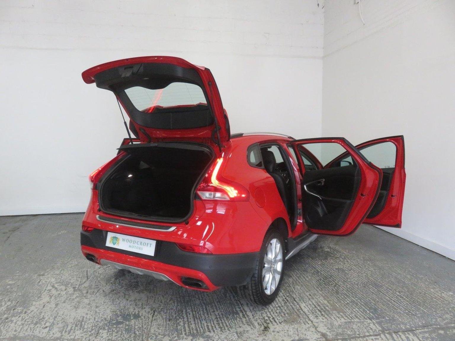 Volvo V40