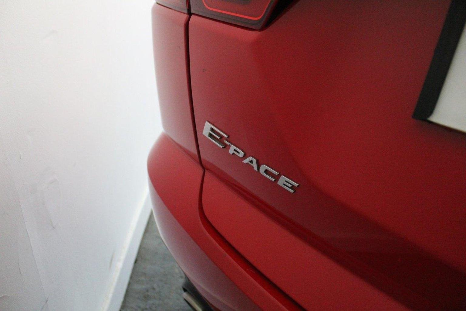 Jaguar E Pace